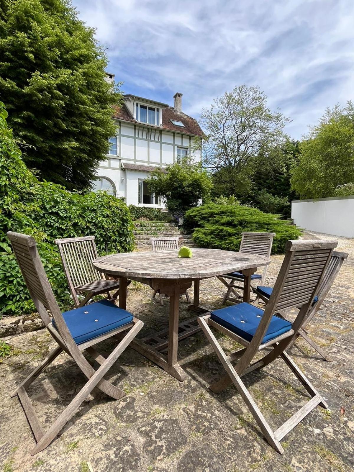 Recloses Les Ecuries Bed & Breakfast エクステリア 写真